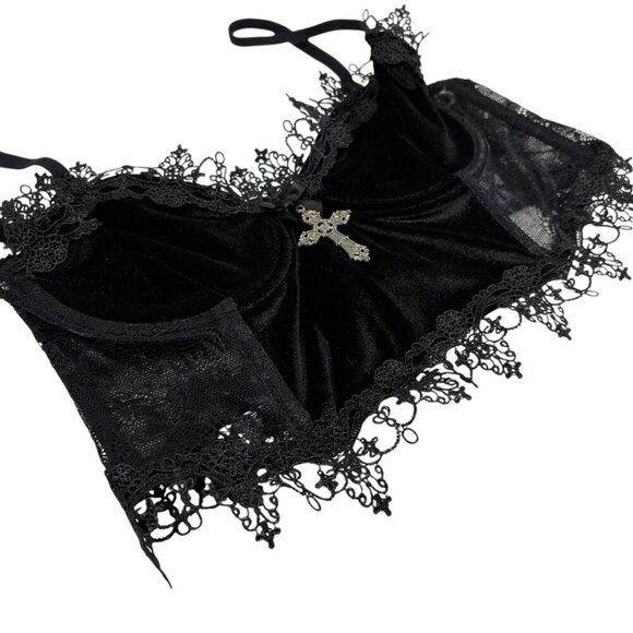 Widow - Dolls Kill Black Lace & Velvet Goth Emo Bralette with Cross Size Small - Picture 3 of 8